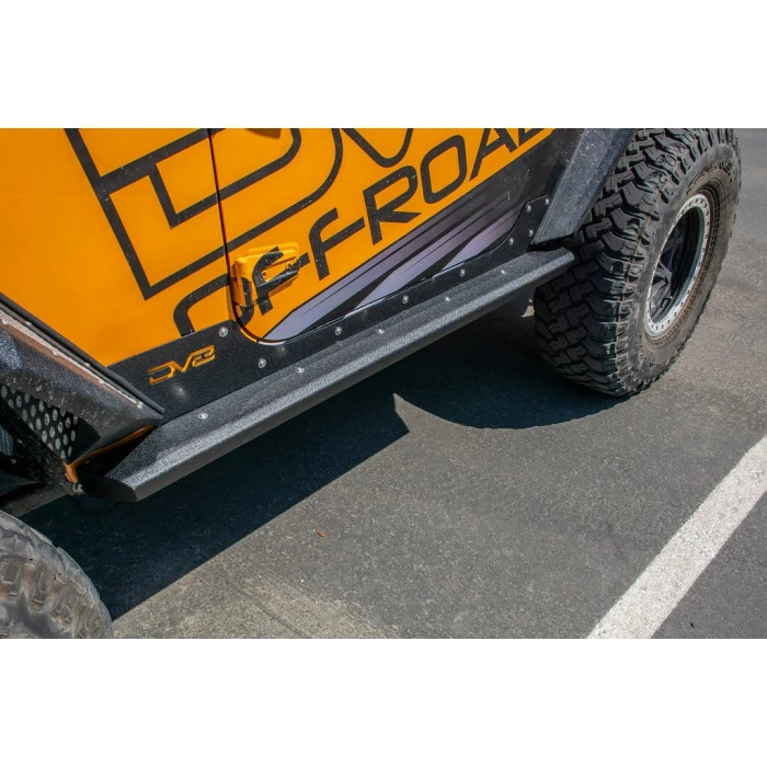 DV8 Offroad - Rocker Guards with Rock Skins