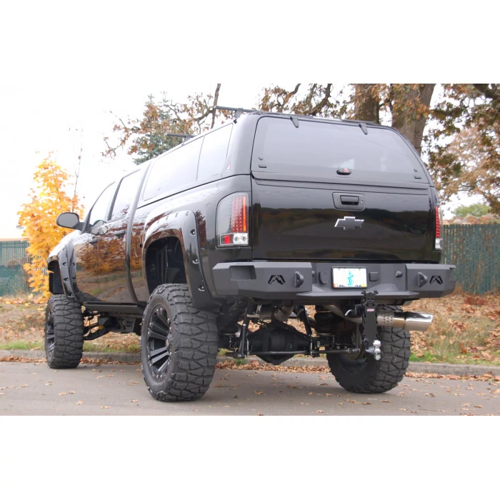 Fab Fours® - Heavy Duty Rear Bumper