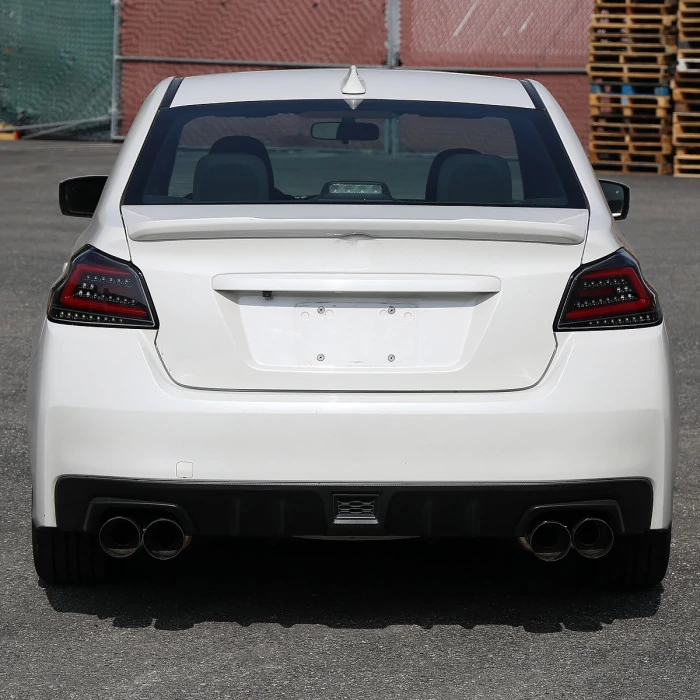 Spec-D - Gloss Black/Clear Sequential LED Tail Lights